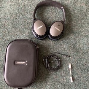 Bose QC25 Headphones